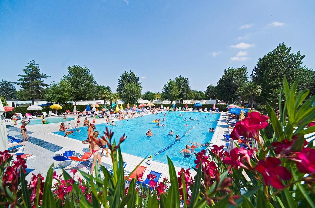 Happy Camp Mobile Homes In Butterfly Camping Village Пескьера-дель-Гарда Экстерьер фото